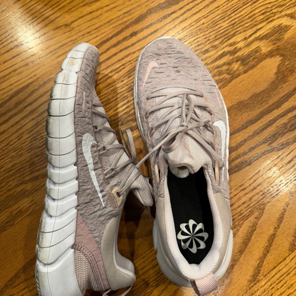Nike women's running shoe size 9